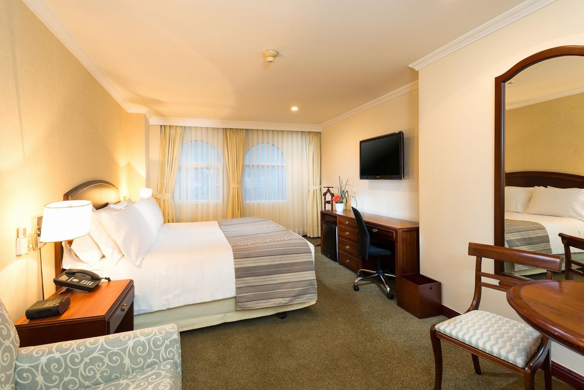 Hotel Dann Carlton Богота Екстериор снимка A room at the hotel